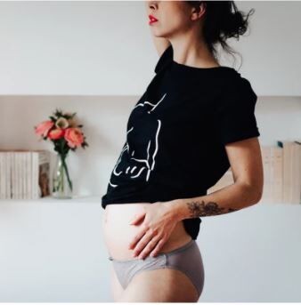 Borstvoeding T-Shirt - "Motherhood" 4 Motherhood tshirt